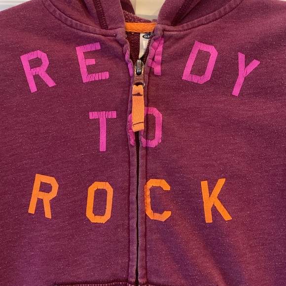 Old Navy kids sweatshirt with hood - Picture 3 of 10